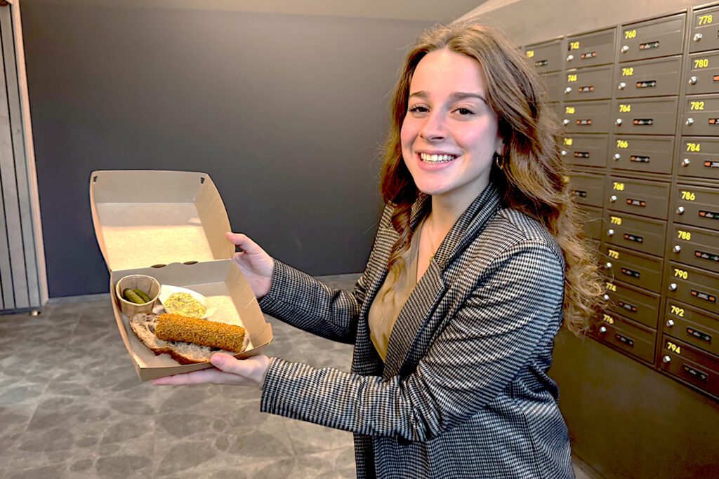Of course, typical Dutch snacks cannot be missing. Eleonora loves a croquette sandwich!